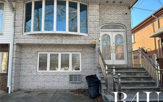 Multi Family House For Sale in Brooklyn New York 5 Beds 3 Baths