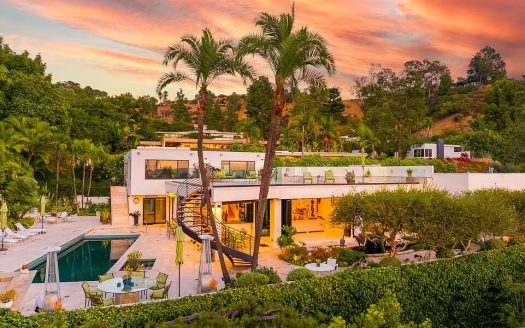 Single Family House For Sale in Beverly Hills California 6 Beds 6 Baths