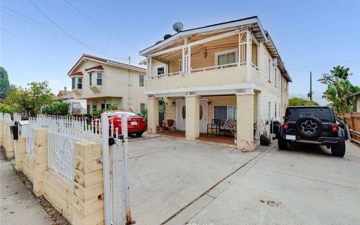 Multi Family House For Sale in Los Angeles California 40 Beds 24 Baths