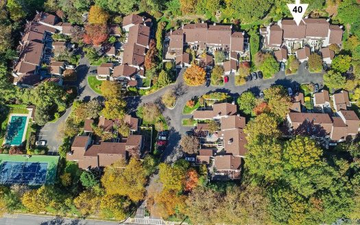 Condo For Sale in Larchmont New York 2 Beds 3 Baths