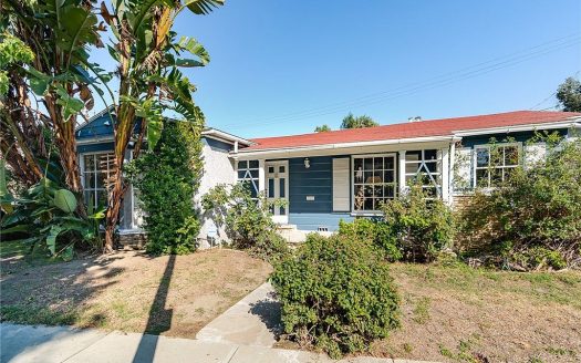 Single Family House For Sale in Los Angeles California 2 Beds 2 Baths