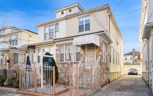 Single Family House For Sale in Brooklyn New York 3 Beds 2 Baths