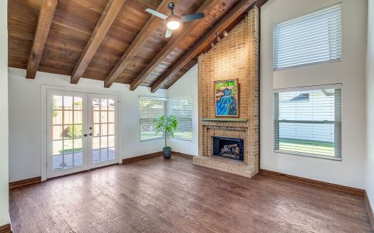 Single Family For Rent in Dallas Texas 3 Beds 3 Baths