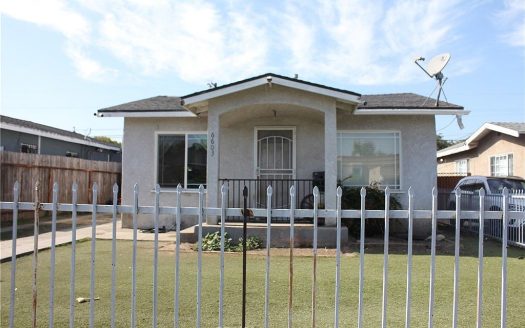 Single Family House For Sale in Los Angeles California 2 Beds 2 Baths
