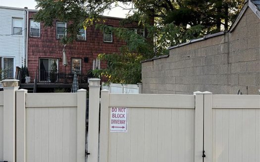 Single Family House For Sale in Brooklyn New York 2 Beds 3 Baths