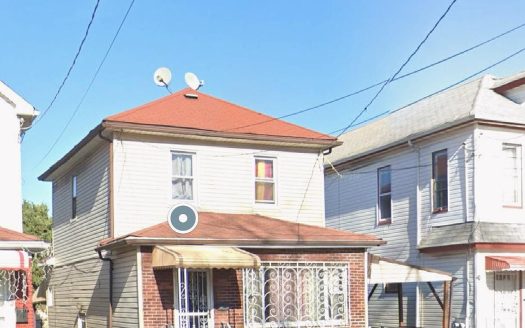Single Family House For Sale in Brooklyn New York 3 Beds 2 Baths