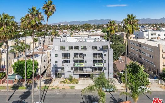 Multi Family House For Sale in Van Nuys California 49 Beds 40 Baths