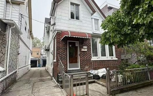 Single Family House For Sale in Brooklyn New York 3 Beds 2 Baths