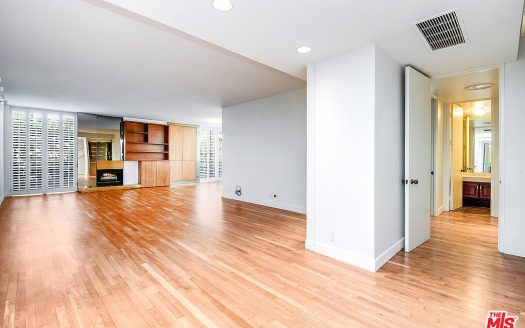 Condo For Sale in Beverly Hills California 3 Beds 3 Baths