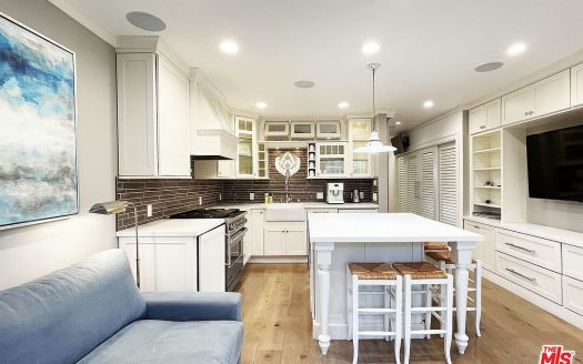 Condo For Sale in Santa Monica California 1 Beds 1 Bath