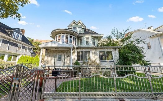 Single Family House For Sale in Brooklyn New York 9 Beds 5 Baths