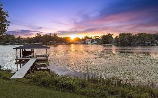 Single Family House For Sale in Orlando Florida 5 Beds 3 Baths