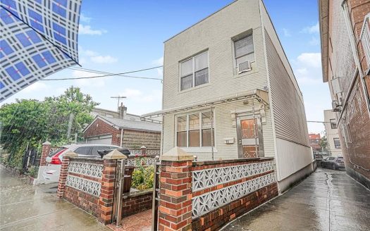 Multi Family House For Sale in Brooklyn New York 6 Beds 3 Baths