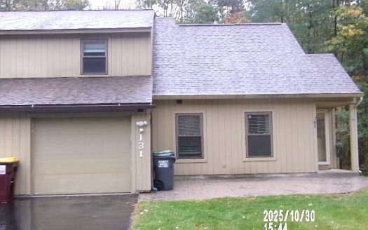 Town House For Sale in Malta New York 4 Beds 2 Baths