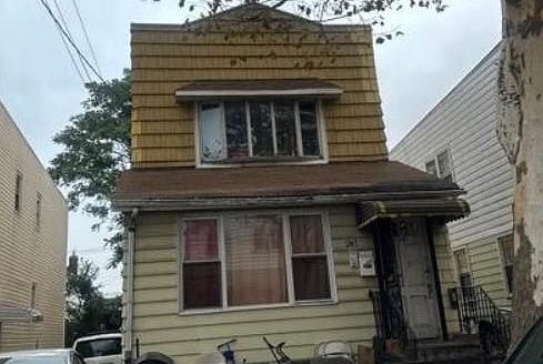 Multi Family House For Sale in Brooklyn New York 5 Beds 2 Baths