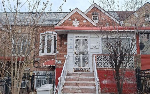 Single Family For Sale in Brooklyn New York 2 Beds 1 Bath