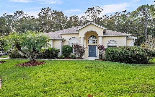 Single Family House For Sale in Orlando Florida 5 Beds 3 Baths