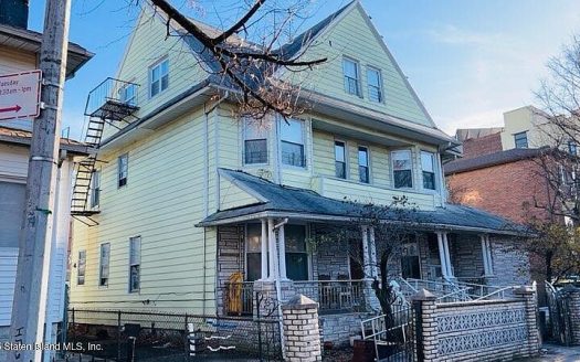 Multi Family House For Sale in Brooklyn New York 7 Beds 6 Baths