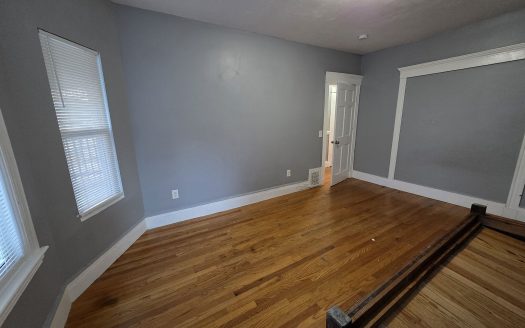 Apartment For Rent in Dorchester Massachusetts 3 Beds 1 Bath