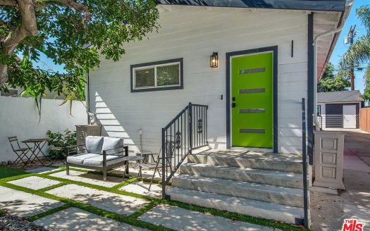 Single Family House For Sale in Los Angeles California 3 Beds 3 Baths