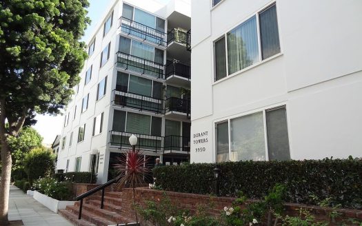 Condo For Sale in Beverly Hills California 3 Beds 3 Baths