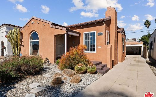 Single Family For Sale in Los Angeles California 2 Beds 1 Bath