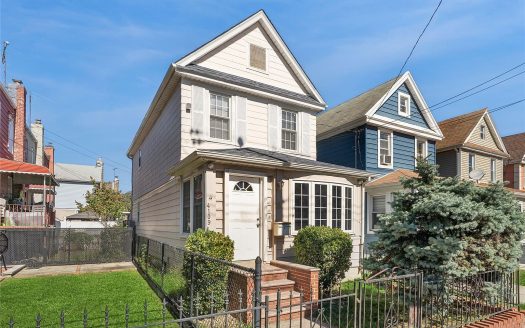Single Family House For Sale in Brooklyn New York 3 Beds 3 Baths