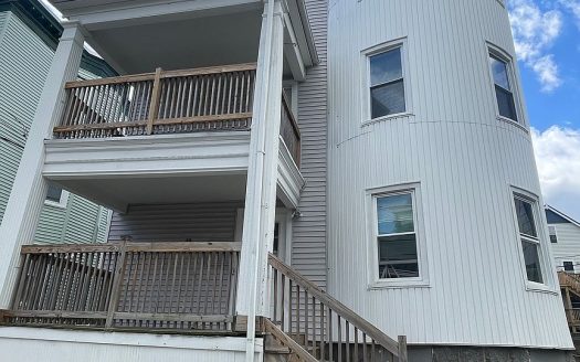 Apartment For Rent in Dorchester Center Massachusetts 3 Beds 1 Bath