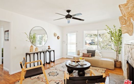 Single Family House For Sale in Los Angeles California 3 Beds 2 Baths