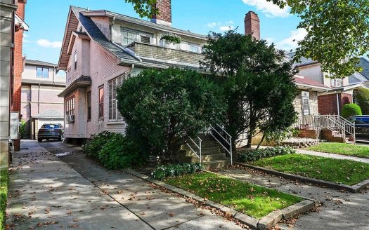 Single Family House For Sale in Brooklyn New York 3 Beds 2 Baths