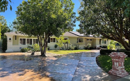 Single Family House For Sale in Northridge California 4 Beds 3 Baths