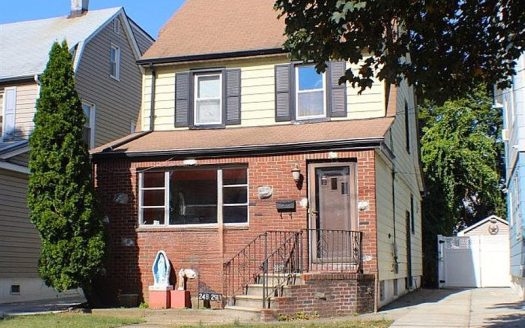Single Family For Sale in Jamaica New York 4 Beds 1 Bath