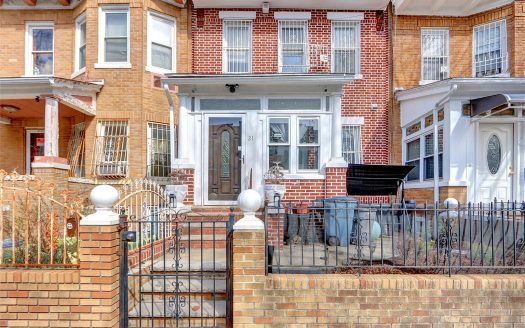 Multi Family House For Sale in Brooklyn New York 4 Beds 3 Baths