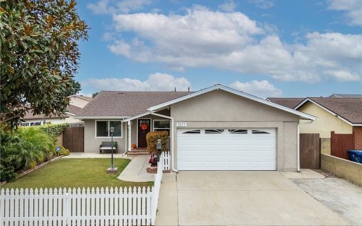 Single Family House For Sale in Harbor City California 4 Beds 2 Baths
