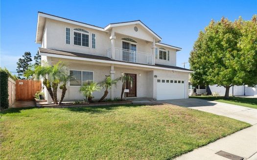 Single Family House For Sale in Los Angeles California 4 Beds 3 Baths