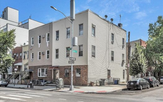Multi Family House For Sale in Brooklyn New York 7 Beds 3 Baths