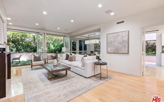 Condo For Sale in Beverly Hills California 2 Beds 3 Baths