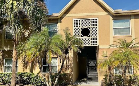 Condo For Sale in Orlando Florida 2 Beds 2 Baths