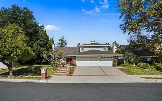 Single Family House For Sale in Porter Ranch California 3 Beds 3 Baths