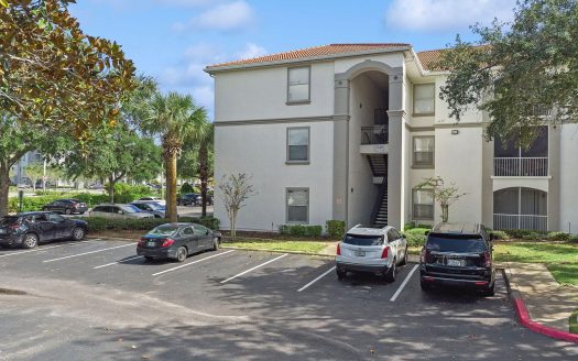Condo For Sale in Orlando Florida 3 Beds 2 Baths