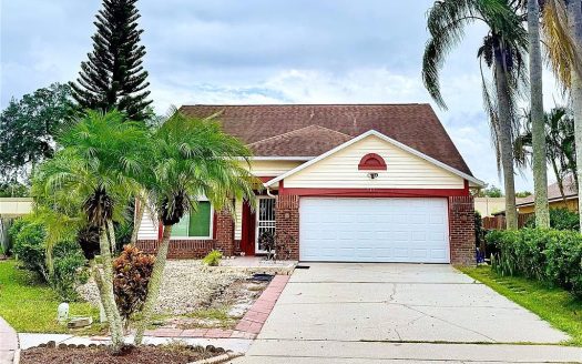 Single Family House For Sale in Orlando Florida 4 Beds 3 Baths