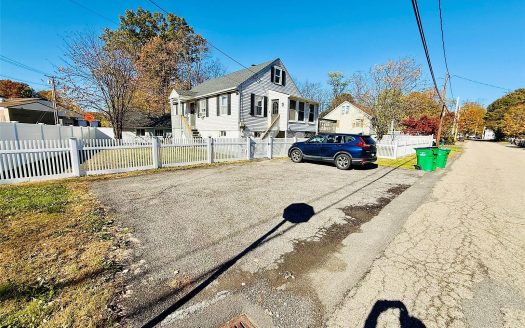 Single Family For Sale in Wappingers Falls New York 3 Beds 1 Bath