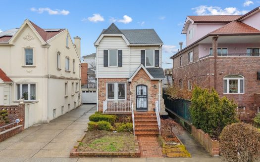 Single Family House For Sale in Brooklyn New York 3 Beds 3 Baths