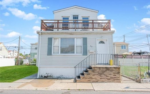 Multi Family House For Sale in Brooklyn New York 3 Beds 2 Baths