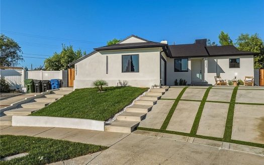 Single Family House For Sale in North Hollywood California 5 Beds 5 Baths