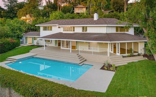 Single Family House For Sale in Encino California 5 Beds 5 Baths