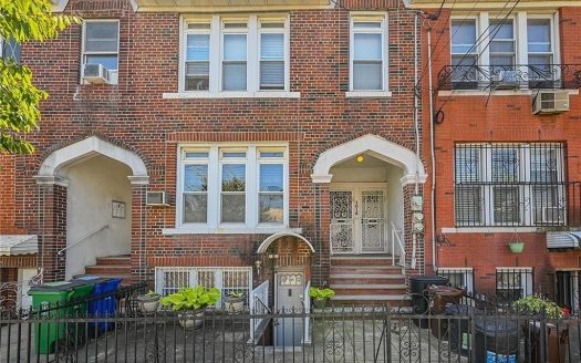 Multi Family House For Sale in Brooklyn New York 3 Beds 3 Baths