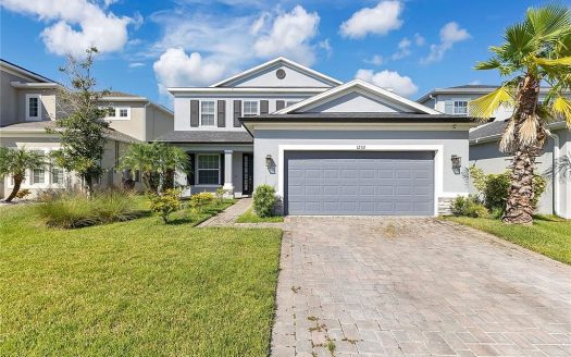 Single Family House For Sale in Orlando Florida 5 Beds 4 Baths