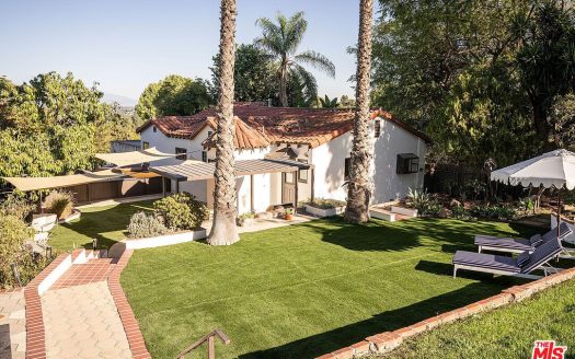 Single Family House For Sale in Los Angeles California 3 Beds 2 Baths