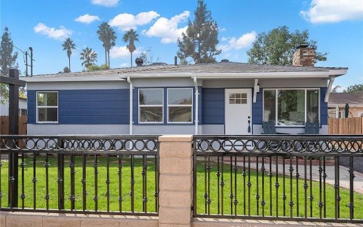 Single Family House For Sale in San Fernando California 4 Beds 3 Baths